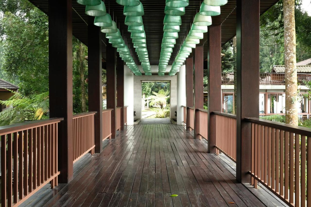 The Grand Hill Resort-Hotel Puncak Εξωτερικό φωτογραφία