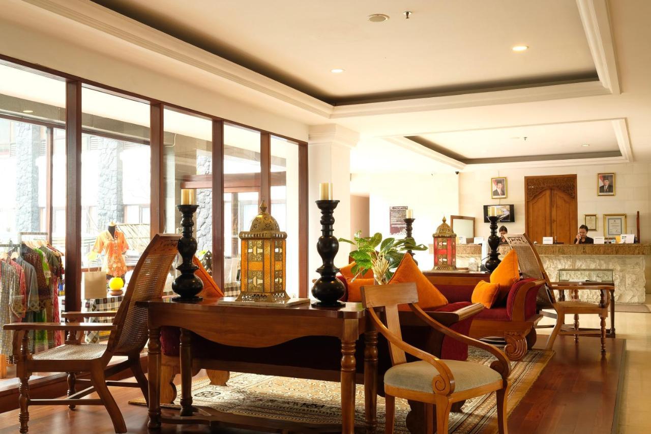 The Grand Hill Resort-Hotel Puncak Εξωτερικό φωτογραφία