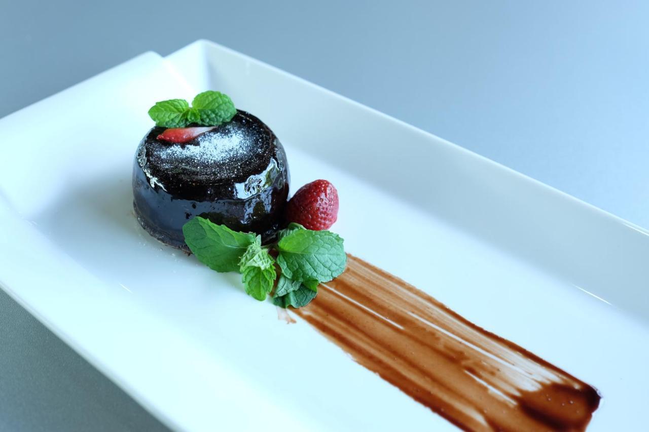 The Grand Hill Resort-Hotel Puncak Εξωτερικό φωτογραφία