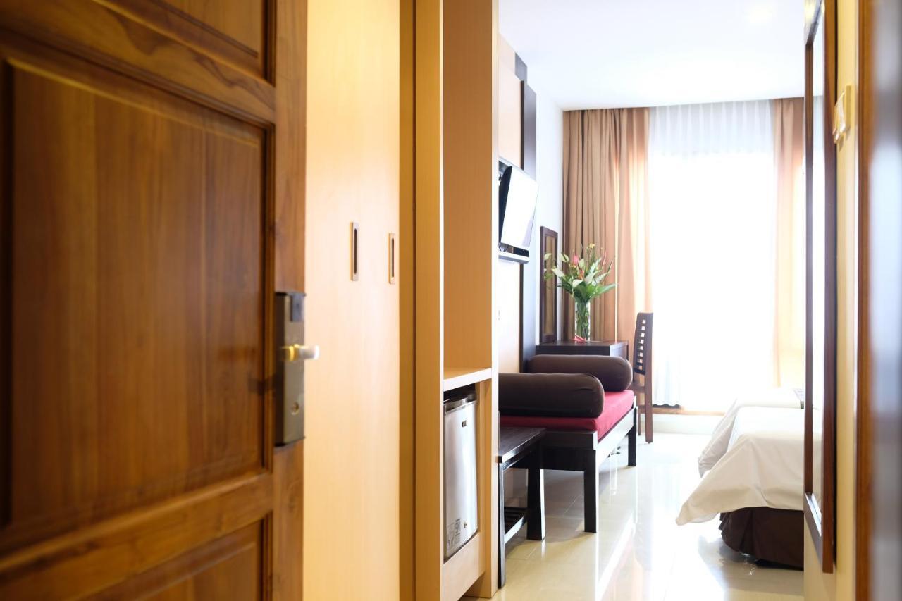 The Grand Hill Resort-Hotel Puncak Εξωτερικό φωτογραφία