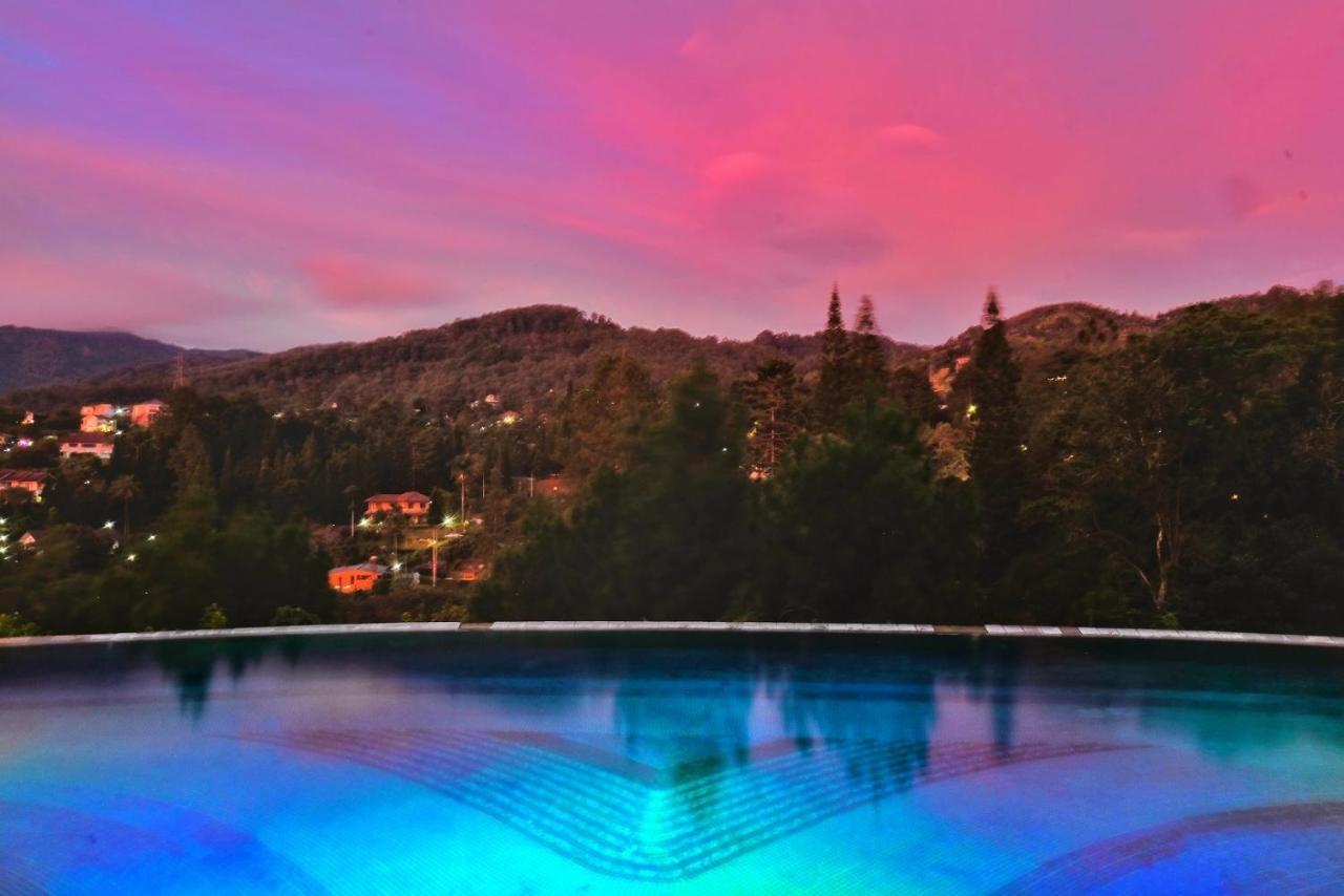 The Grand Hill Resort-Hotel Puncak Εξωτερικό φωτογραφία