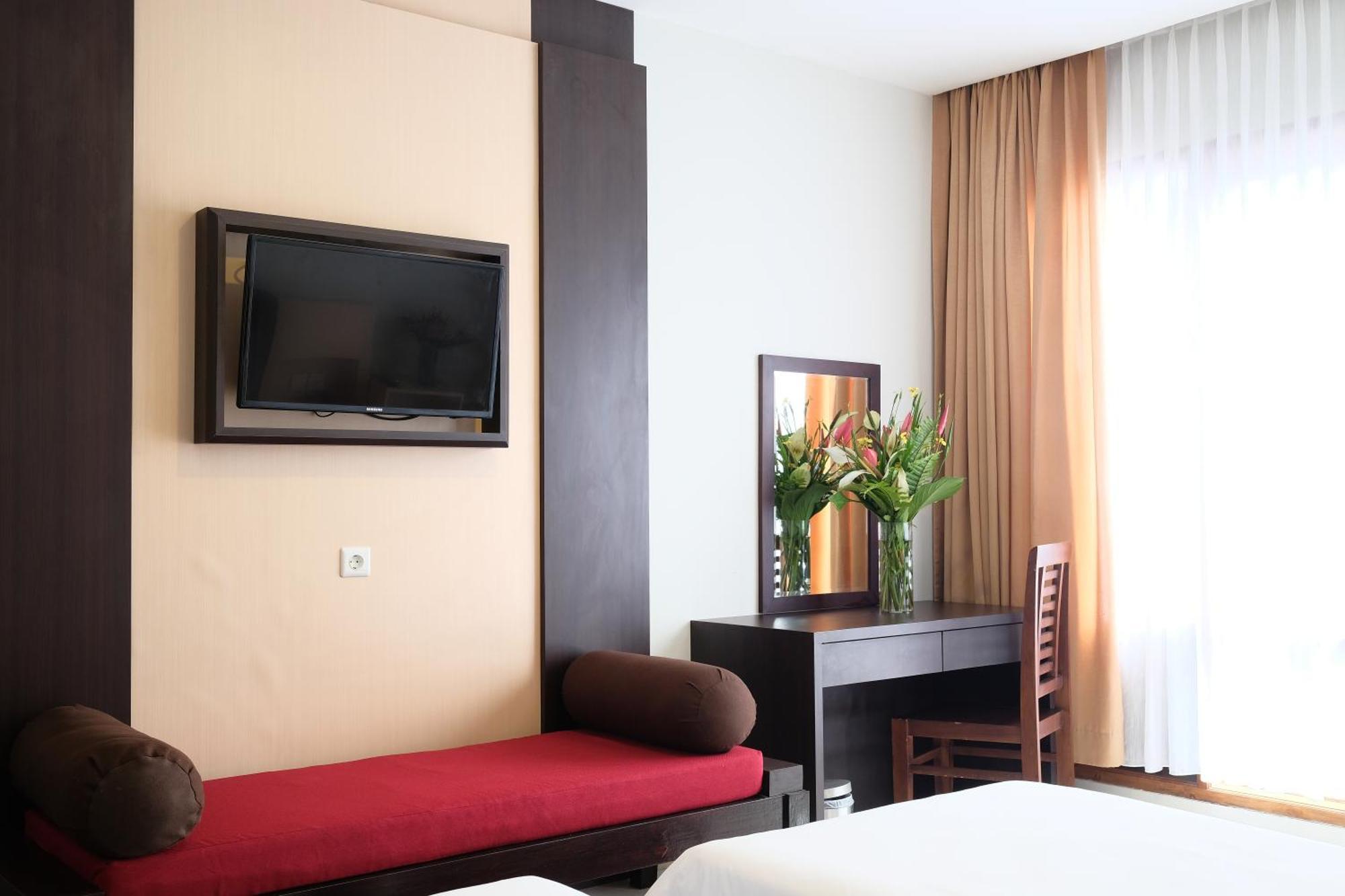 The Grand Hill Resort-Hotel Puncak Εξωτερικό φωτογραφία