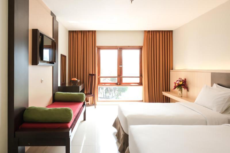 The Grand Hill Resort-Hotel Puncak Εξωτερικό φωτογραφία